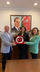 GAZİ GAZETECİLERDEN MEDYA-İŞ ZİYARETİ.