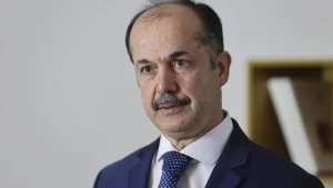 Eski Yunus Emre Enstitüsü Başkanı Şeref Ateş gözaltına alındı.