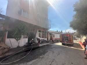 Nazilli Arslanlı mahallesinde çıkan yangında bir fırın kullanılamaz hale geldi.