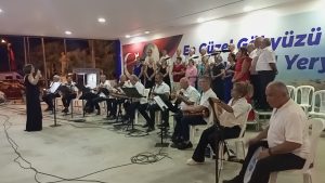 Didim Akbük’de, Sanatseverlere Müzik Şöleni Verildi.