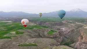 Gökyüzünde görsel şölen: Aksaray Ihlara Vadisi balon gösterileri başlıyor.