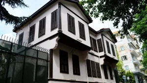 Selanik’teki Atatürk Evi, restorasyonun ardından bugün yeniden ziyarete açılıyor.