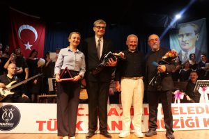 Nazilli Belediyesi Türk Sanat Müziği Korosu 2025 yılının son konserini vererek 2026’ya merhaba diyecek!